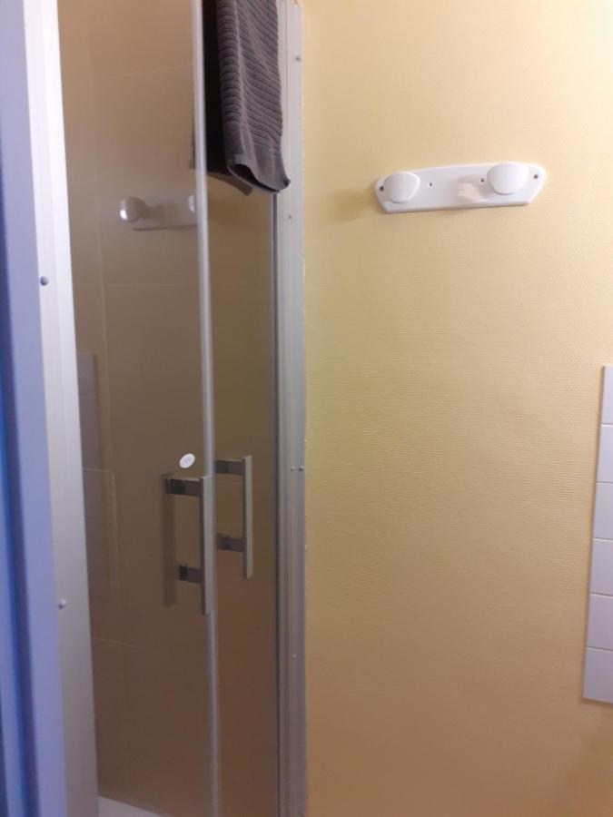 Les Repaires Nans-sous-Sainte-Anne Exterior foto